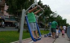 Trẻ béo bụng: cha mẹ cần  hành động