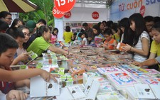 Sách tô màu cho người lớn “lên ngôi” tại hội chợ sách quốc tế