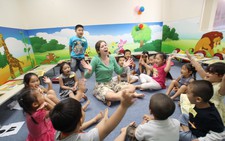Học sinh bị ép học tiếng Anh ngoài chính khóa?