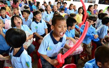 Hơn 2.500 trẻ em vui 