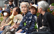 ​Nhật Bản nặng gánh người già