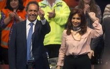 62 tuổi, nữ tổng thống Argentina vẫn 