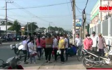Xem xét báo cáo tình hình kinh tế - xã hội