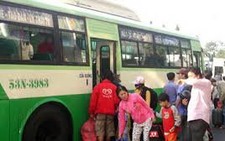 Xe buýt chưa thuận lợi cho khách nước ngoài