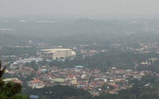 Philippines hủy chuyến bay, báo động vì khói bụi