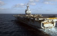 ​Pháp triển khai tàu sân bay lớn nhất đến Syria