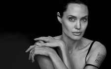 Ngắm bộ ảnh Angelina Jolie 