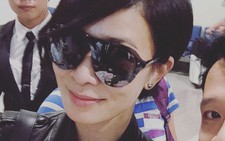 Xa Thi Mạn tươi cười khi đến TP.HCM