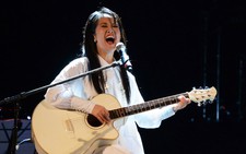 Liveshow Hồng Nhung, Sơn Tùng: khi tập đoàn kinh tế đứng sau nghệ sĩ