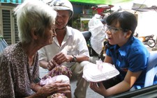 Bữa cơm người già