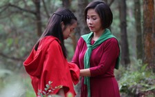 Clip Mỹ Linh song ca Mỹ Anh liên khúc Giáng sinh