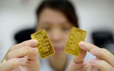 Giá vàng tiếp tục tăng cao
