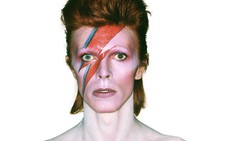 Huyền thoại David Bowie qua đời ở tuổi 69 vì ung thư
