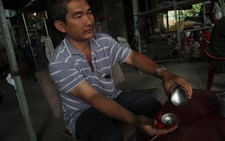 Bình chữa cháy để trong ôtô tự phát nổ