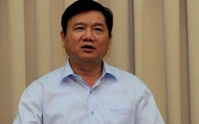 Vỉa hè đem cho thuê sao đòi phạt người đi bộ vào lòng đường?