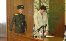 ​Sinh viên Mỹ bị bắt 