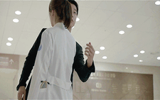 ​Song Hye Kyo xứng danh ngọc nữ với Hậu duệ mặt trời