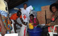​Hậu Ebola, Liberia đóng cửa Hội Chữ thập đỏ