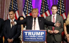 Donald Trump sợ bị “lật đổ”