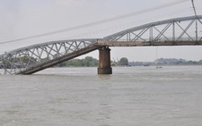 Cầu Ghềnh lâm nạn, cái vành đai đâu rồi?