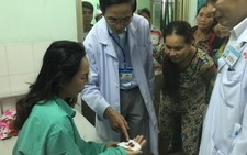 Lấy được dị vật trong mắt sau 8 lần phẫu thuật