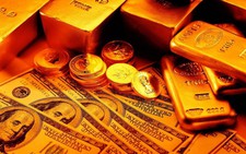 ​Giá vàng thế giới tiếp tục đi lên, USD hồi phục