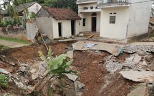 “Hố tử thần” 100m2 là do sụt cát ở các khe hang động ngầm
