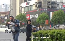 Gặp bắt cóc như video này, bạn sẽ làm gì?