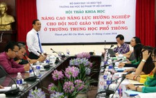 ​Hướng nghiệp bế tắc vì bệnh thành tích