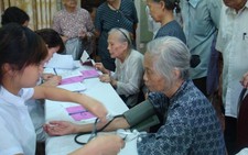 ​Hà Nội: Ưu tiên khám, chữa bệnh cho người cao tuổi