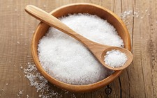 ​Tại sao không cần nêm muối vào thức ăn dặm của bé?