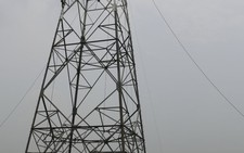 Chi 6 tỷ khắc phục cột điện 500kV gãy do gió lốc