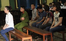 Mẹ siết cổ con chết làm lễ “thánh hồi sinh” ân hận tại tòa