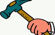 Dải phân cách và chiếc búa