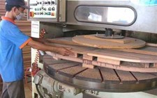Doanh nghiệp gỗ sợ Trung Quốc phá thị trường