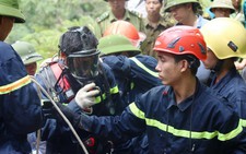 Thanh Hóa: Đưa thi thể phu vàng thứ hai lên khỏi hang