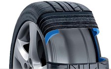 Bất bình việc kiểm tra, phạt lốp xe mòn, đèn mờ chỉ bằng... mắt