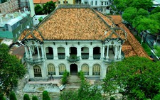 Cận cảnh biệt thự cổ 