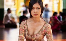 Đi khắp thế giới chụp bộ ảnh phụ nữ đẹp lạ lùng