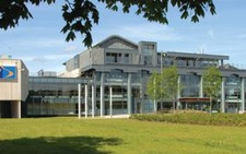 Liên kết đào tạo - hình thức du học tại chỗ mới