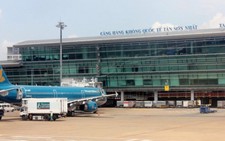 Lại đòi tăng phí dịch vụ sân bay