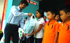 Tiếp sức nhà nông cho con đến trường ở Tây Nguyên