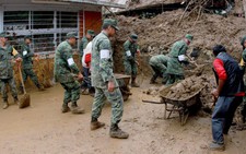 ​Bão Earls tràn vào Mexico, 38 người chết