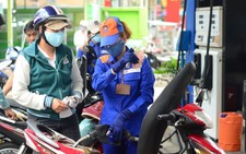 ​Điểm tin: Xăng tăng giá