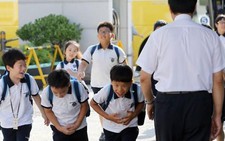 Seoul cấm giáo viên giao học sinh tiểu học bài về nhà