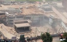 Sập công trình đang xây ở Israel, nhiều người bị vùi lấp