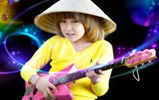 Nghe Ông vua sắc màu của 