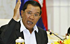 Thủ tướng Hun Sen lên Facebook: 