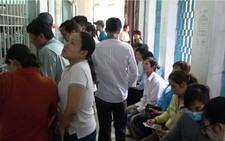 Ùn ùn đổi giấy phép lái xe vì... sợ bị phạt