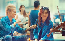 Nghe Lou Hoàng hát Mình là gì của nhau